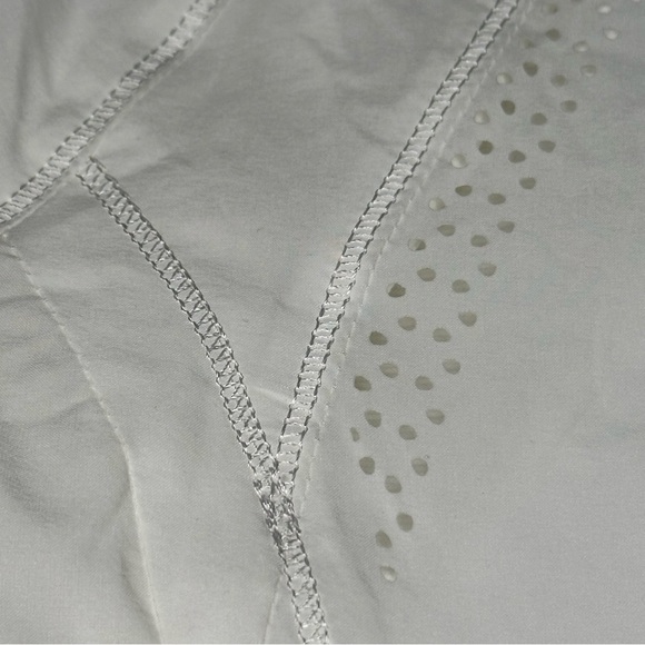 Lululemon Athletica Zip up white jacket / running / breathable holes Size 8 - Picture 2 of 16